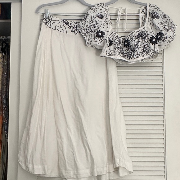 Free People Dresses & Skirts - Free People White Maxi Skirt Set